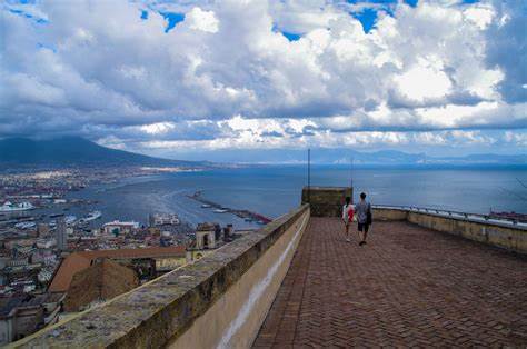 Exploring Bad Neighborhoods in Naples, Italy: A Tourist’s Guide