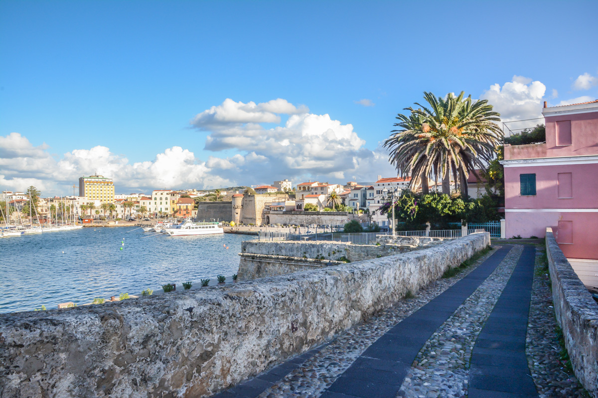 Finding Weed in Alghero: The Complete 2025 Guide to Cannabis in Sardinia’s Catalan Corner